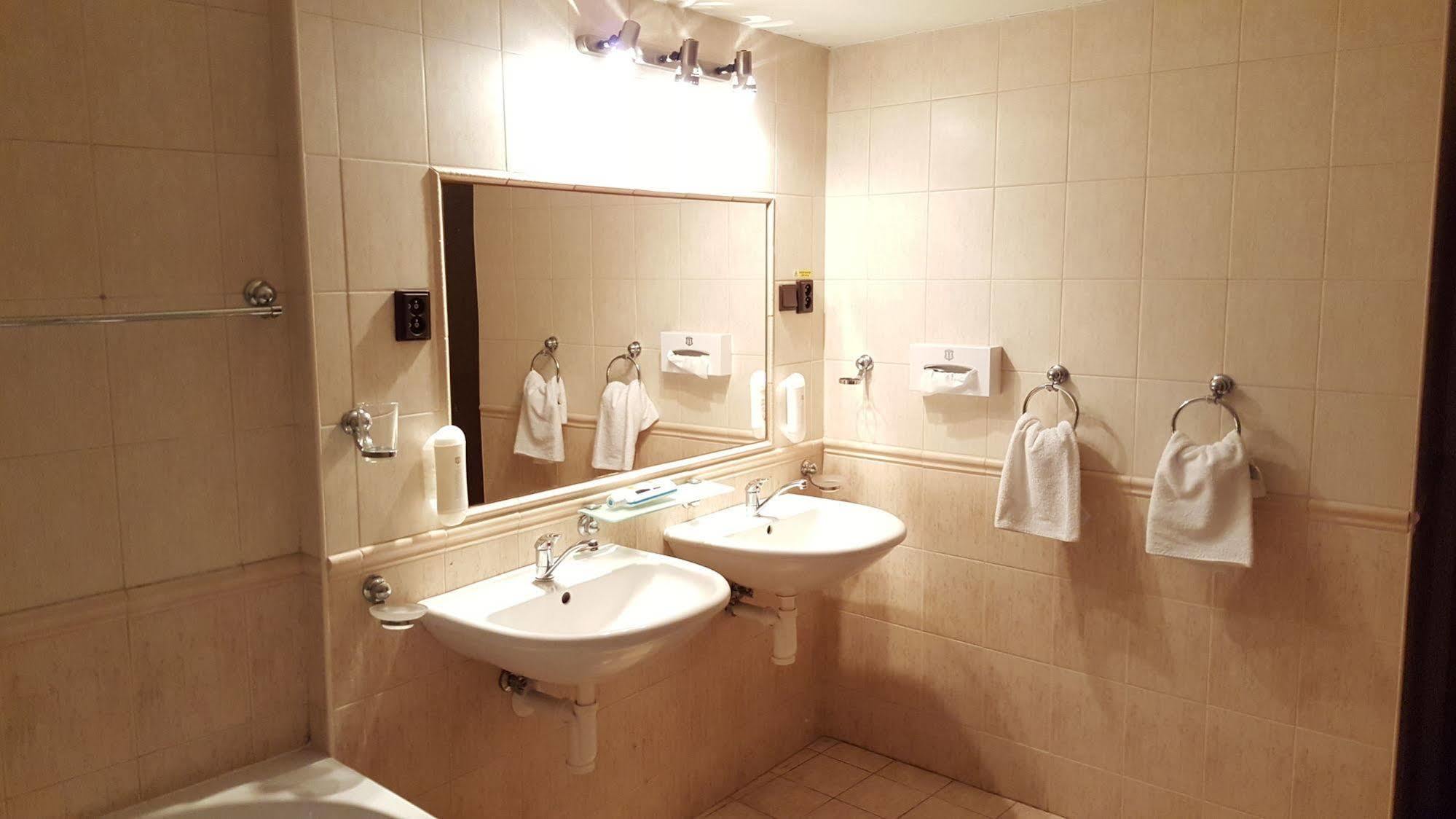 Hotel Carpatia براتسيلافا المظهر الخارجي الصورة